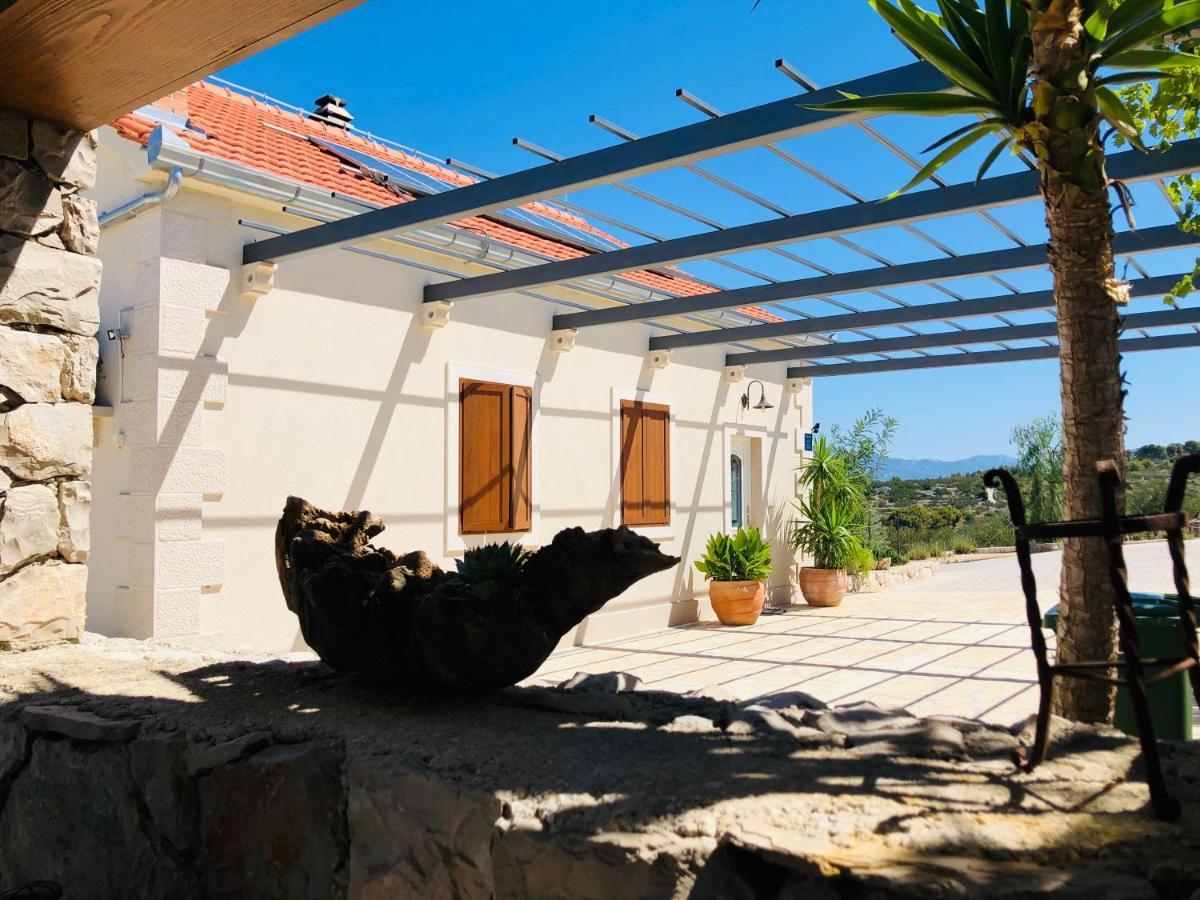 Villa Fani Supetar Exterior photo